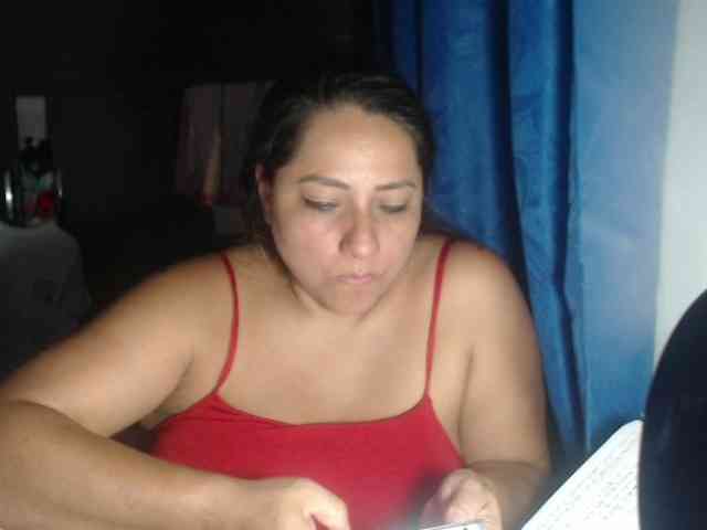 adrianamilf44 webcam