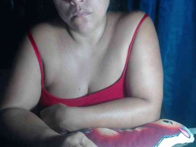 adrianamilf44 webcam
