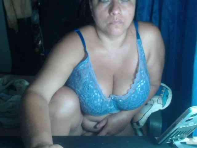 adrianamilf44 webcam