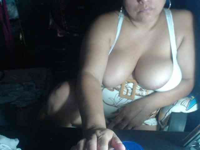 adrianamilf44 webcam