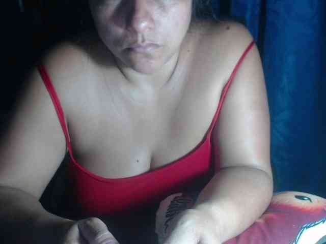 adrianamilf44 webcam