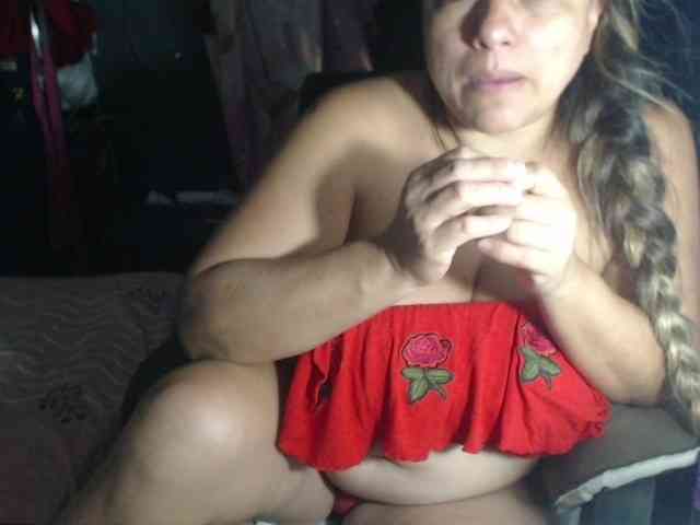 adrianamilf44 webcam