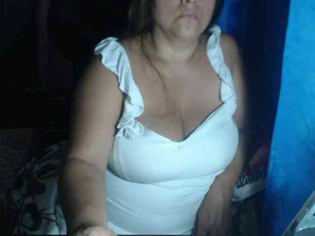 adrianamilf44 webcam