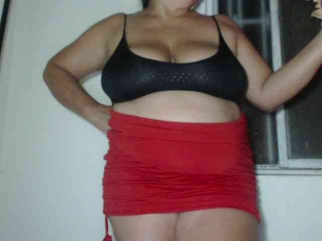 adrianamilf44 webcam