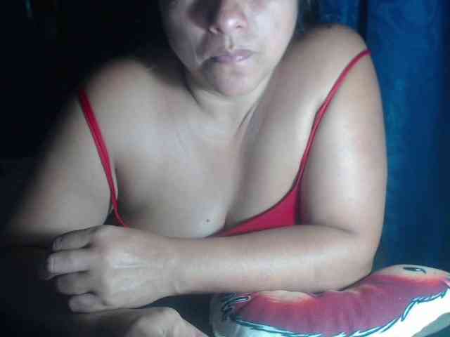 adrianamilf44 webcam