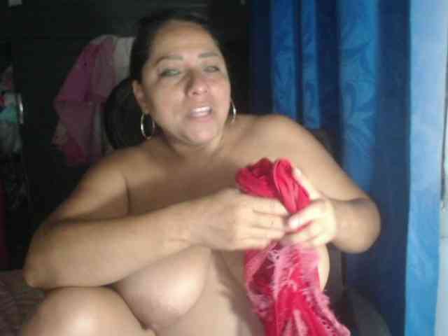adrianamilf44 webcam