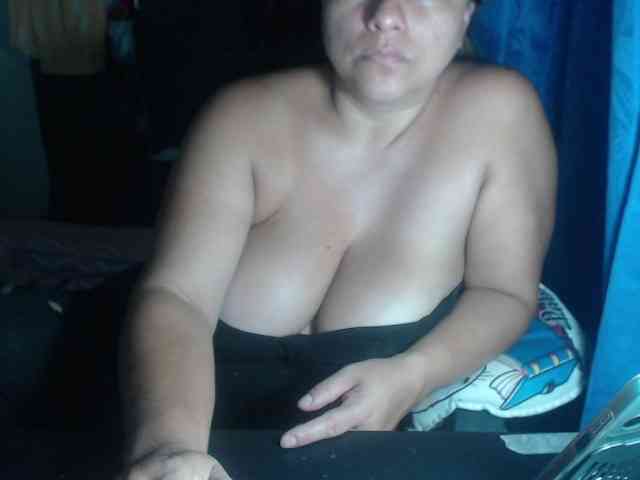 adrianamilf44 webcam