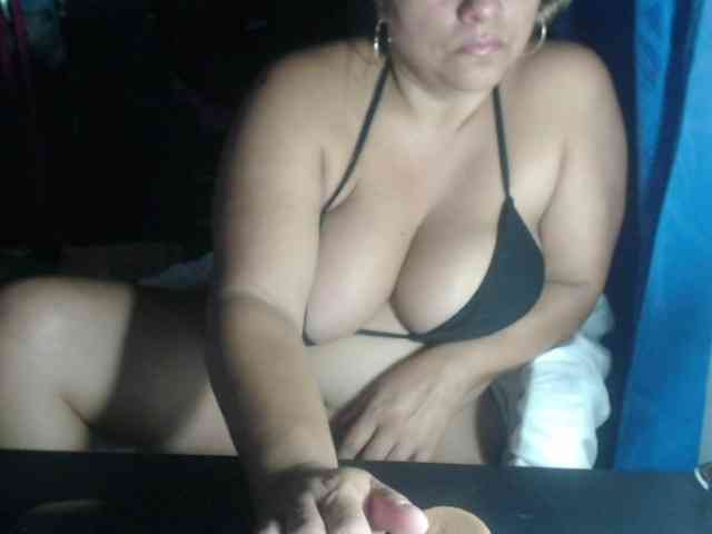 adrianamilf44 webcam