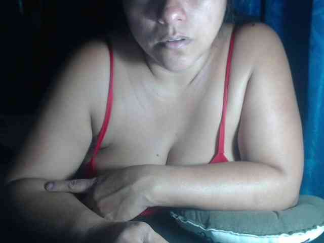 adrianamilf44 Live Webcam on BongaCams