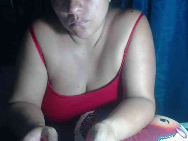 adrianamilf44 webcam