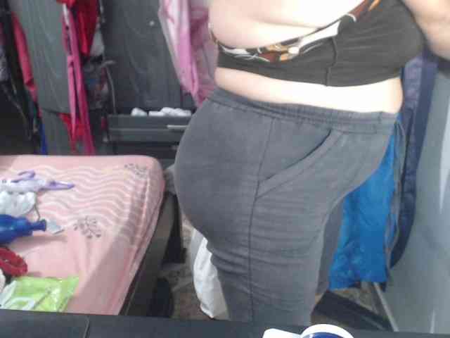 adrianamilf44 webcam
