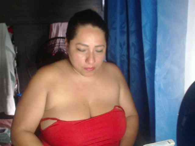 adrianamilf44 webcam