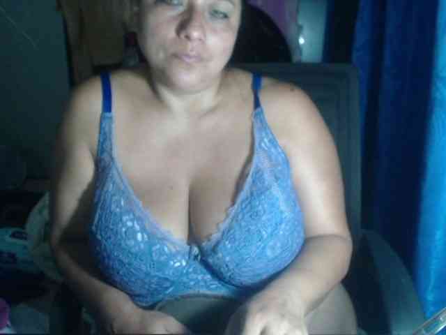 adrianamilf44 webcam