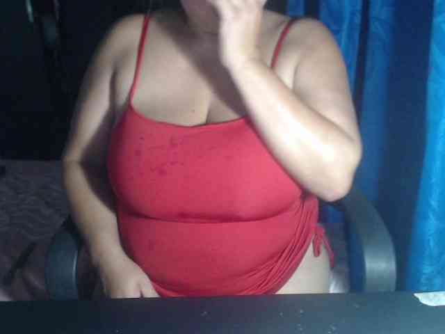 adrianamilf44 webcam