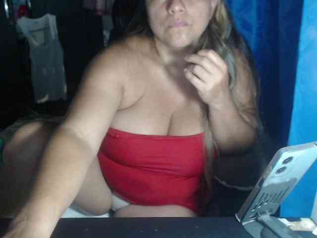 adrianamilf44 webcam