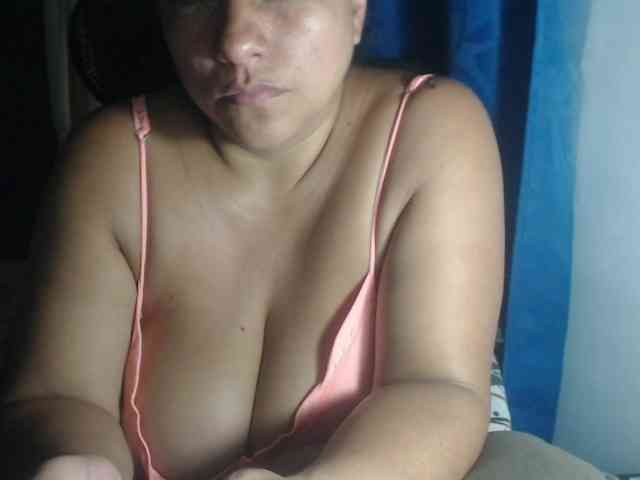 adrianamilf44 webcam