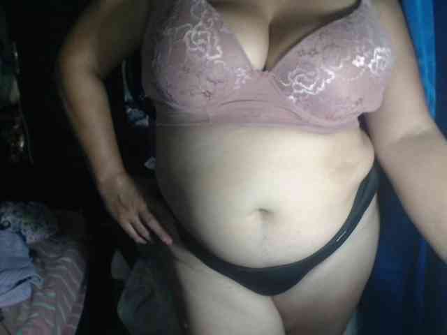 adrianamilf44 webcam