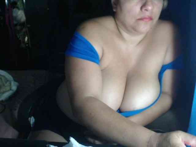 adrianamilf44 webcam