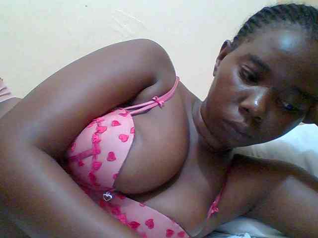 Sexyebonygal