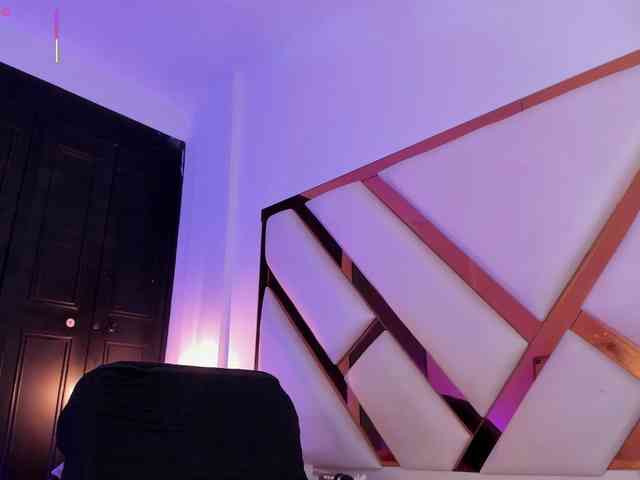 aron-cruz Live Webcam on BongaCams