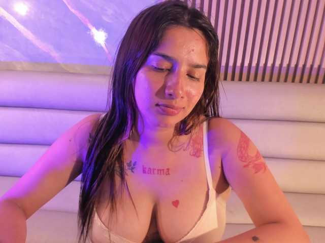 SofiTattoo live cam on BongaCams