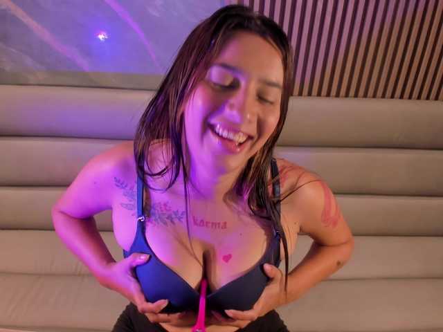 SofiTattoo live cam on BongaCams