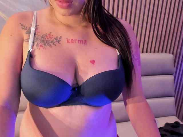 SofiTattoo webcam
