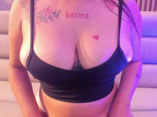 SofiTattoo webcam