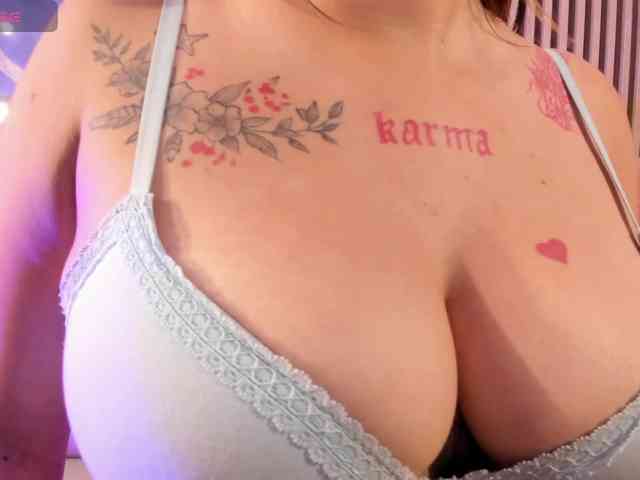 SofiTattoo webcam