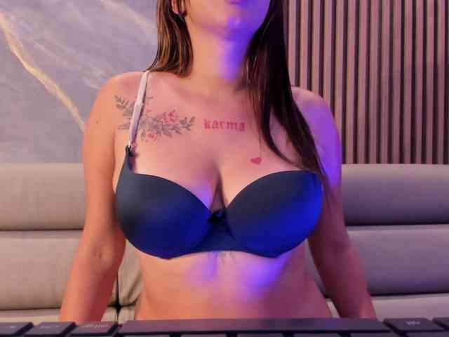 SofiTattoo webcam