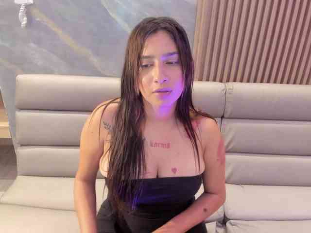 SofiTattoo webcam