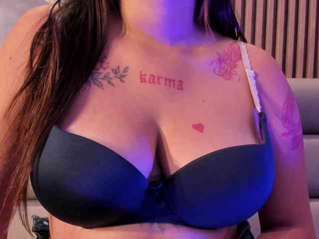 SofiTattoo webcam