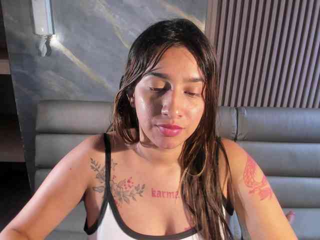 SofiTattoo webcam