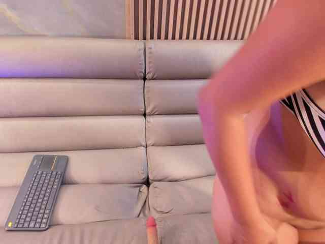 SofiTattoo webcam