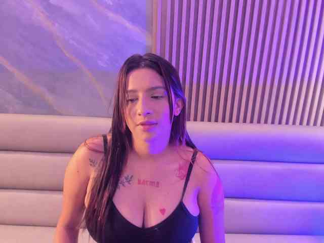 SofiTattoo webcam
