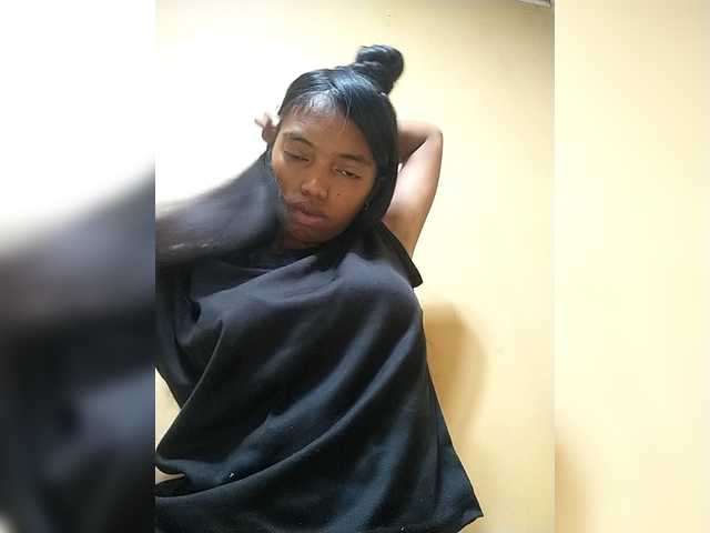 le modèle Anisexygirl est en webcam porno dans un show sur le site bongacams, il possède les tags suivants: Ebony,Brunette,Trimmed