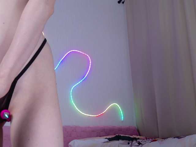  b4by-Emilia chat room