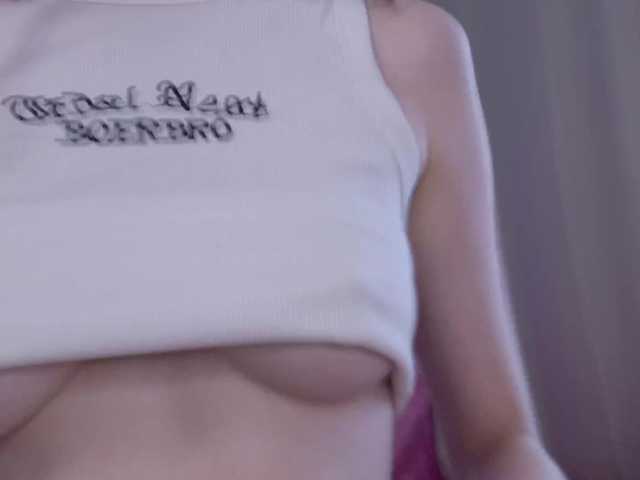 b4by-Emilia live cam on BongaCams