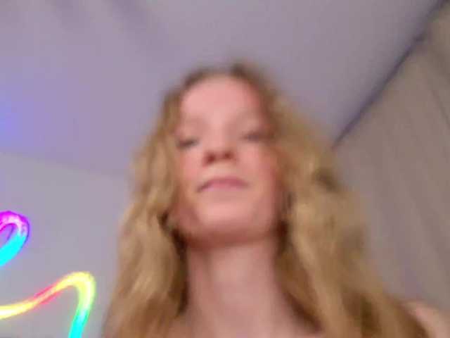 b4by-Emilia live cam on BongaCams