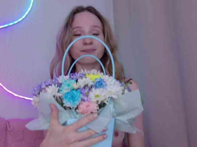 b4by-Emilia webcam