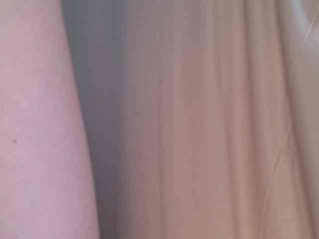 b4by-Emilia webcam