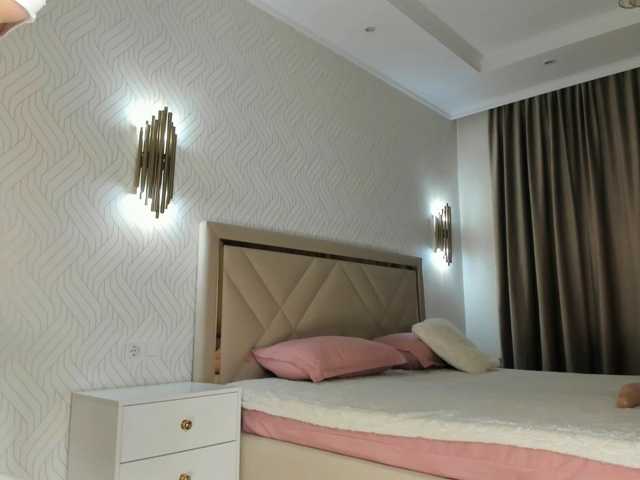 Nottiniam live cam on BongaCams