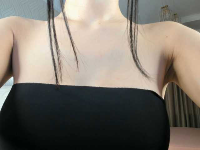 Nottiniam live cam on BongaCams