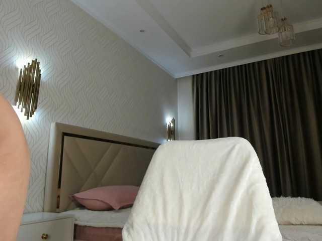 Nottiniam live cam on BongaCams