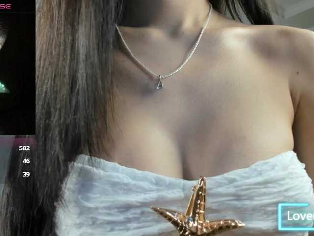 Nottiniam live cam on BongaCams
