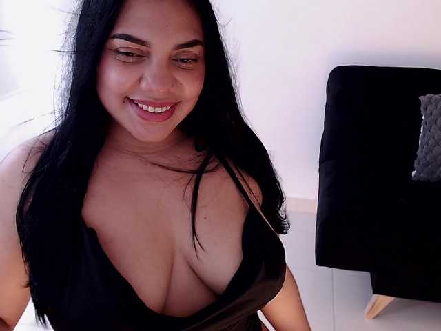 maidebram live cam on BongaCams