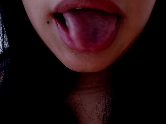 maidebram live cam on BongaCams