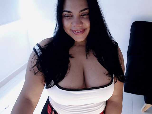 maidebram live cam on BongaCams