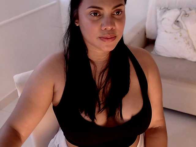 maidebram live cam on BongaCams