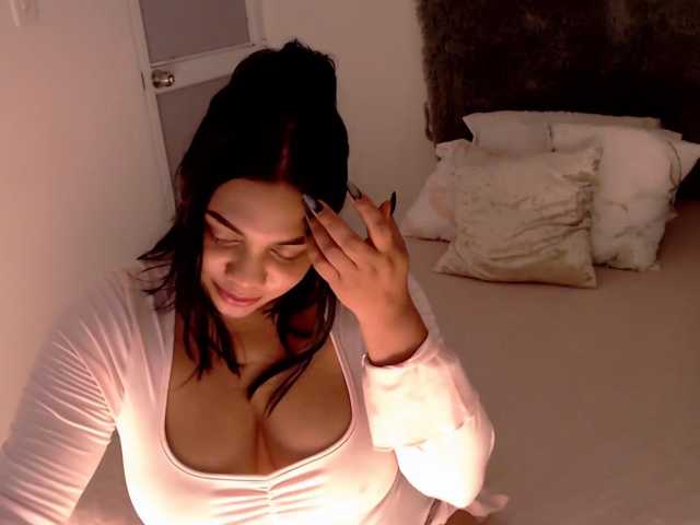 maidebram live cam on BongaCams